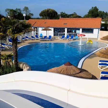 Cosy Avec Terrasse - 2 Pers. - Api-1-52-2846 Campingplatz *